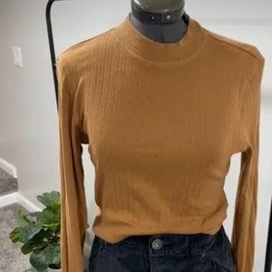 American Eagle long sleeve tee